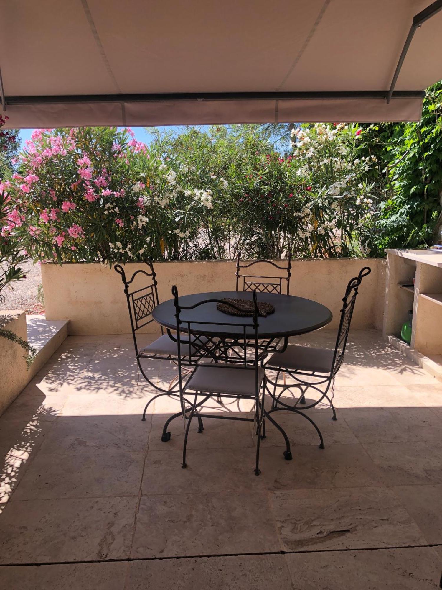 Апартаменты Le Cocon De Provence Фаянс Экстерьер фото